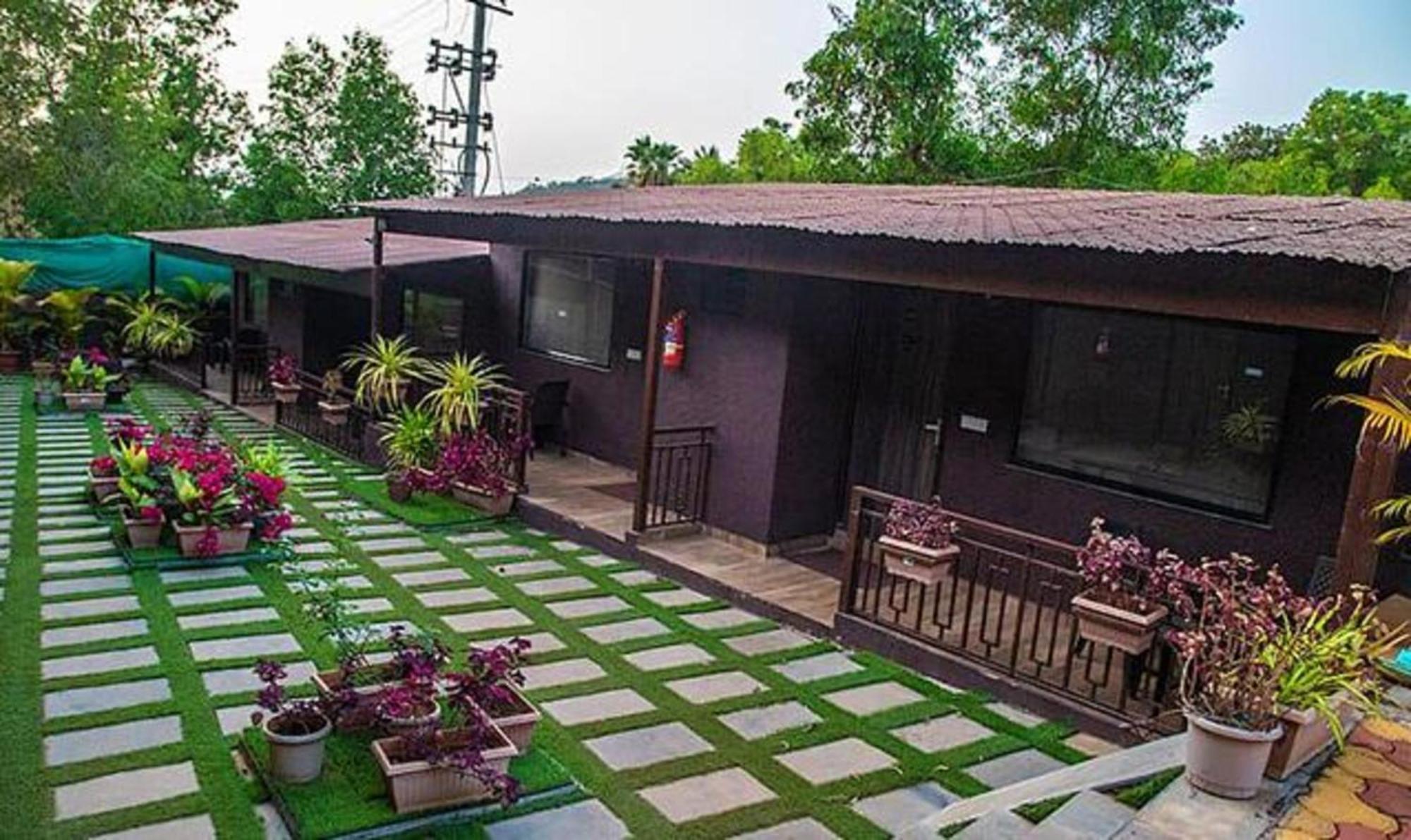 Fabhotel La Gracia Resort Morjim Eksteriør bilde