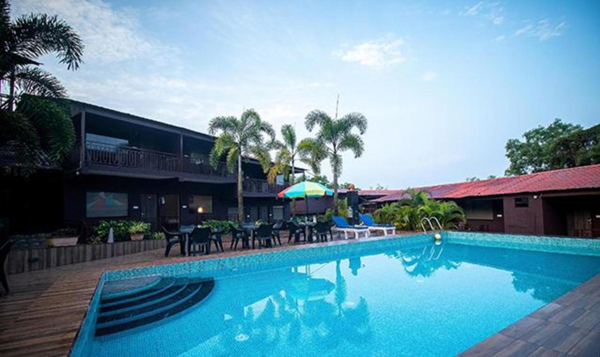 Fabhotel La Gracia Resort Morjim Eksteriør bilde