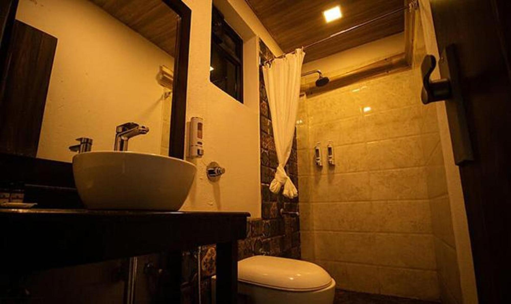 Fabhotel La Gracia Resort Morjim Eksteriør bilde